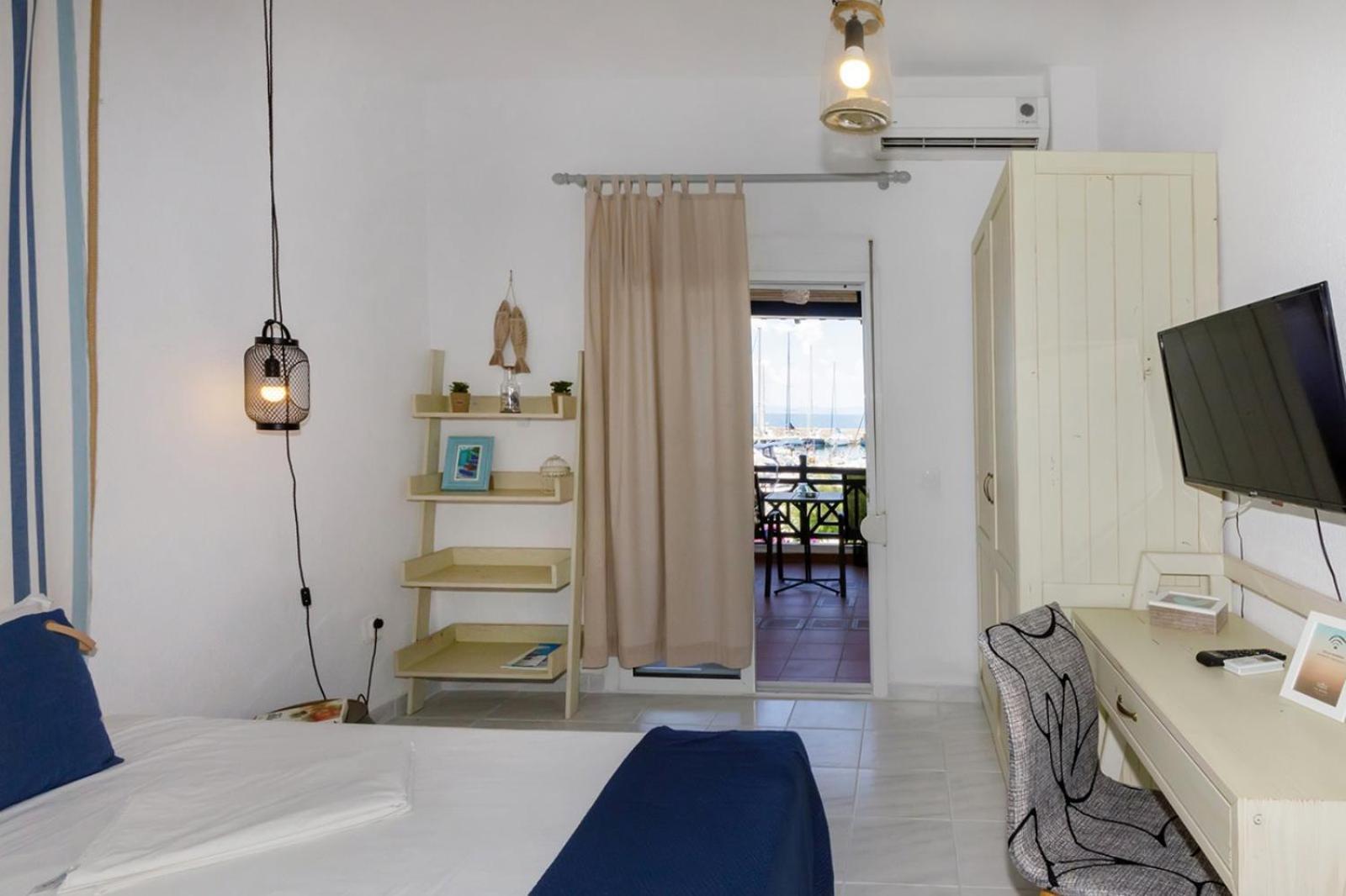 Nikiti Seafront Blue Apartamento Exterior foto
