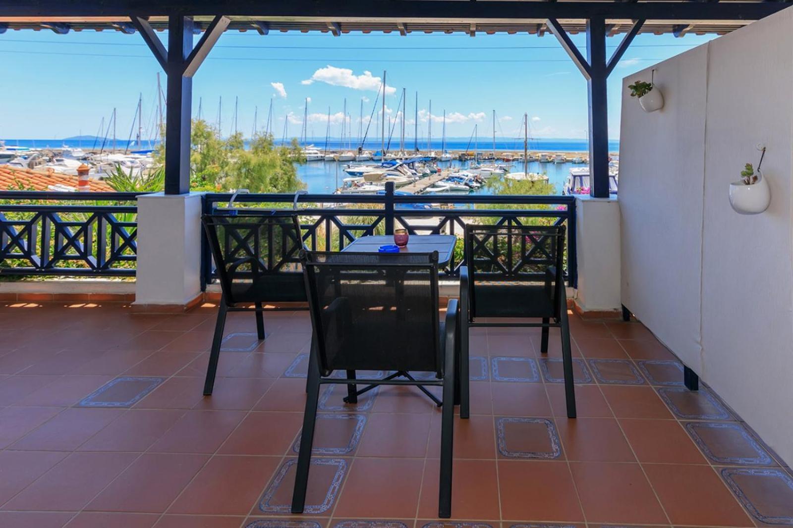 Nikiti Seafront Blue Apartamento Exterior foto